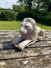 HEAVY NICE RUSTIC LOOKING  STONE GARDEN LION ORNAMENT 30 x 17 cm  APPROX 4 KILOS
