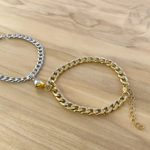 Gold and silver magnetic - gold,