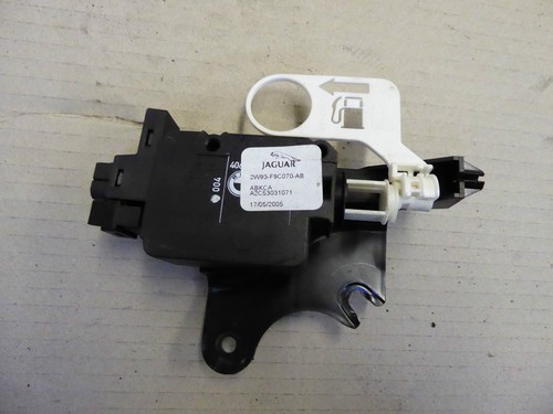 Fuel flap actuator solenoid - flap,