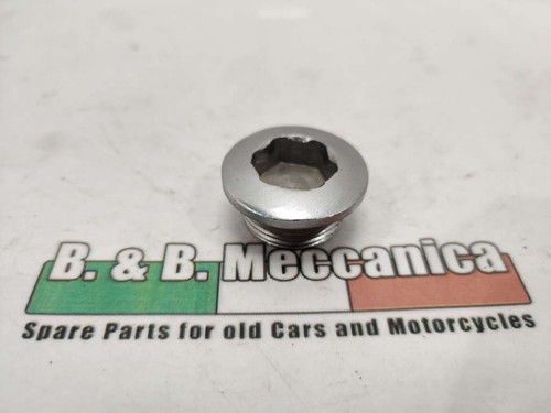 Screw nut crankcase side - screw,