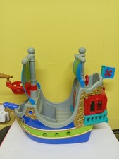 Early Learning Centre happyland Pirate ship with figures and accessories  Age 4+