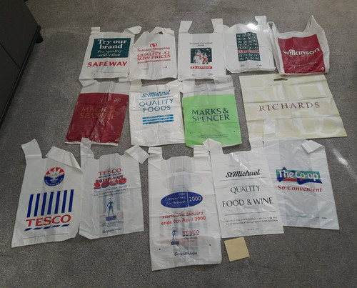 Vintage plastic carrier bags - ,