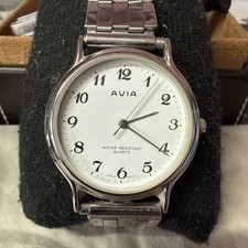 Avia quartz analog wristwatch