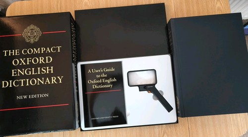 The compact oxford english - compact,