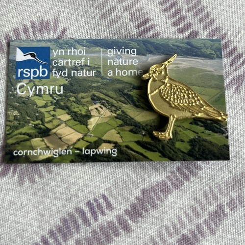Rspb cymru lapwing pin - rspb,
