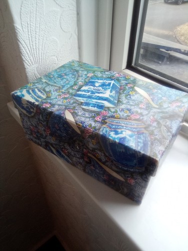 Ringtons tea box empty - box,