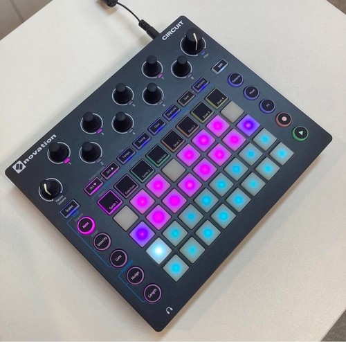 Novation circuit groove box - groove,