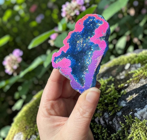 Aura quartz geode gift box - quartz,