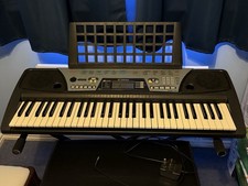 Yamaha PSR-175 Electronic Keyboard with Education Suite and DJ Pad