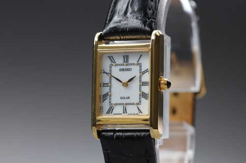 Near mint seiko solar - mint],