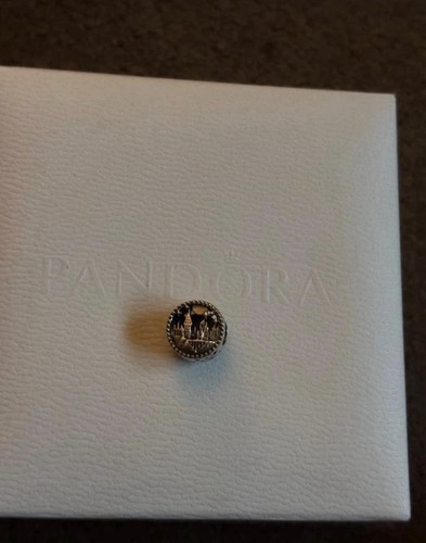 Pandora hogwarts crescent - hogwarts,
