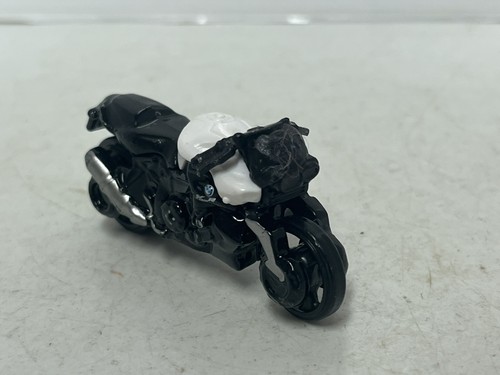 Hot wheels bmw 1300 - wheels, k