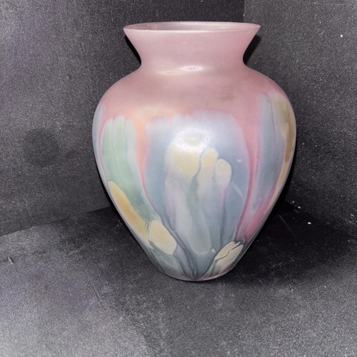 Rueven art nouveau - nouveau, hand
