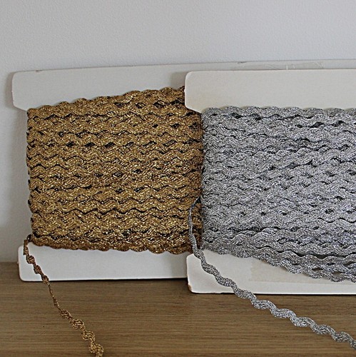 Ric rac gold - gold, silver