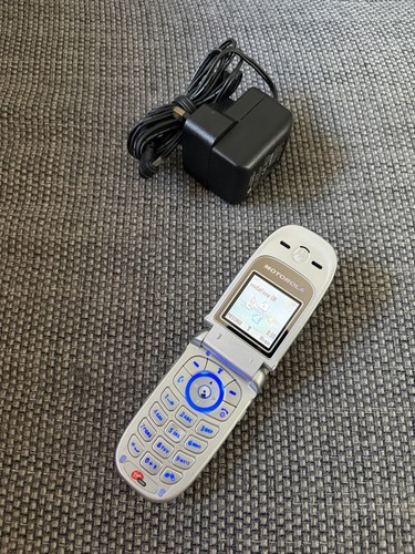 Motorola v220 flip mobile - v220,