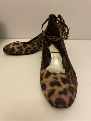 Limited 1960s style - -,