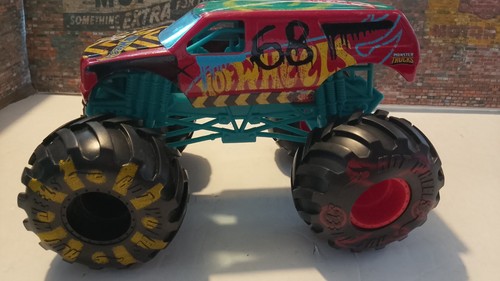 Hot wheels oversize - hot,