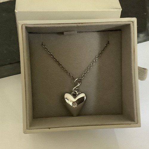 Hot diamonds heart - diamonds,