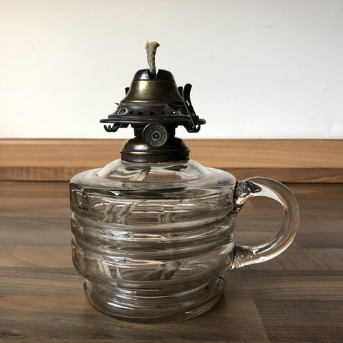 Venus glass oil lamp vintage - glass,