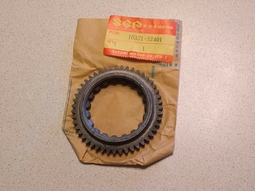 Suzuki oil pump drive - pump,