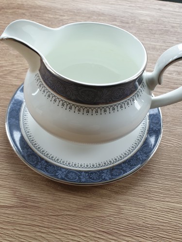 Royal doulton sherbrooke gravy - royal,