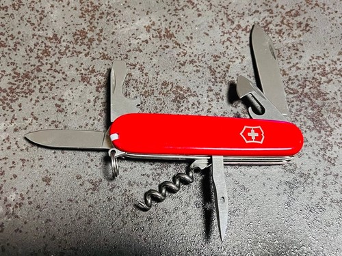 Victorinox multi tool - multi-tool, red
