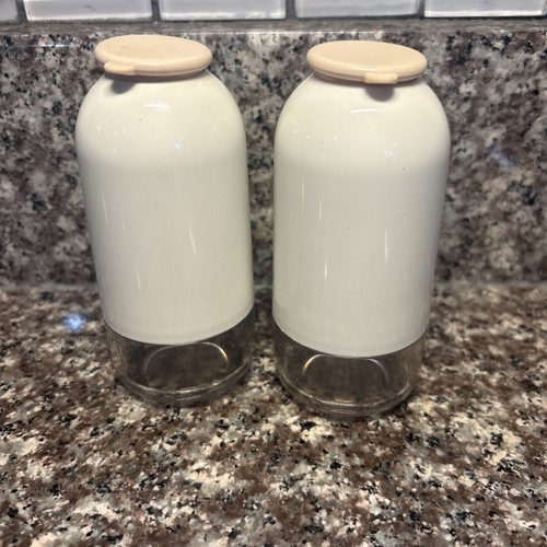 Tupperware salt and pepper - tupperware,