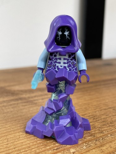 Lego minifigure nexo - lego,