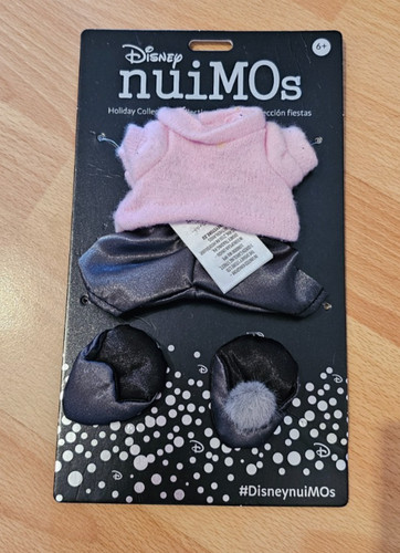 Disney nuimos holiday - disney,