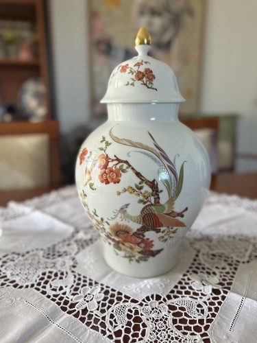 Kaiser olivia lidded vase - ak,