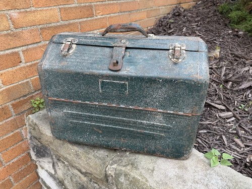 Vintage military tool box - military,