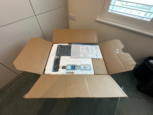 New bnib ecovacs - new,