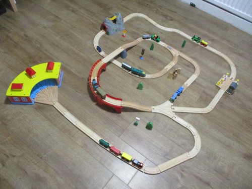 Wooden thomas the tank engine - wooden,