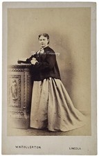 CDV PRETTY LADY SMILING FULL