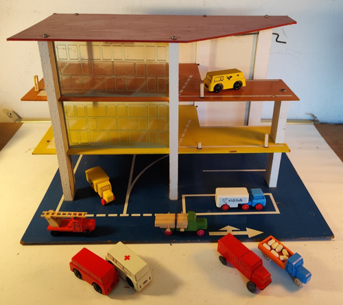 Wooden play garage set - set, parking