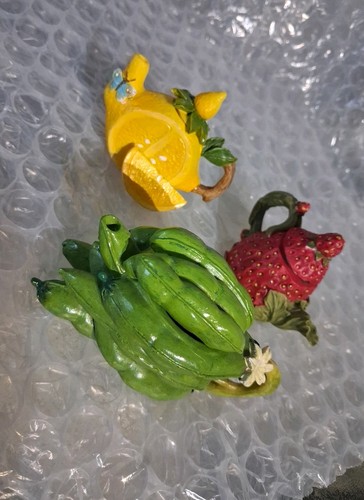 Miniature ceramic fruit - ,