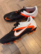 Nike CTR 360 Men's Football