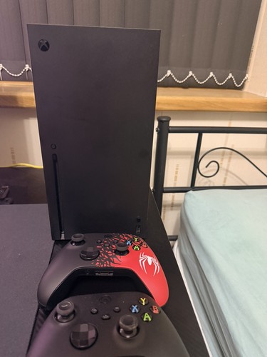 Xbox series 1tb with 2 - with,