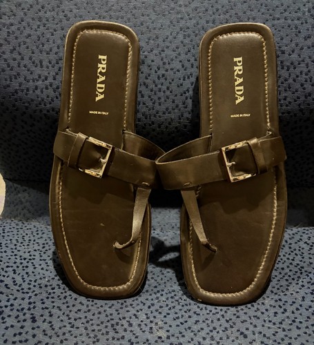 Prada vtg leather thong - thong, buckle