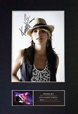 #356 KT TUNSTALL Reproduction