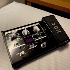 Vox Stomplab SL2G IIG - guitar multi-effects/amp modelling unit. 