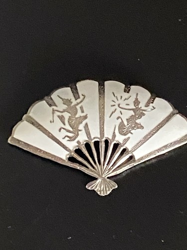 Sterling silver enamel siam - silver,