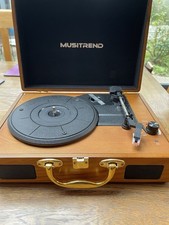 Musitrend Compact Wooden Record Player in Carry Case In Good Conditions