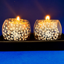 Handmade duo tea light candle holder with a glitter pattern