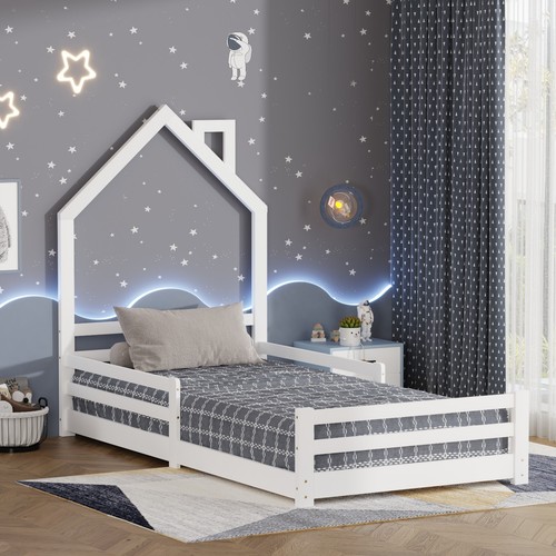 Junior wooden house bed - junior,