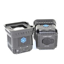 LUME CUBE LC-V2 Professional LED Lighting Kit - Magnetic Attachement Quick Easy