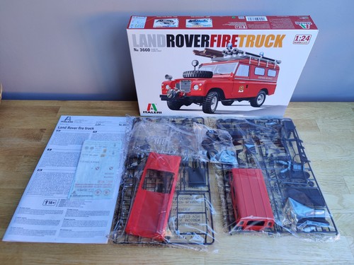 Italeri 3660 land rover fire - 3660,