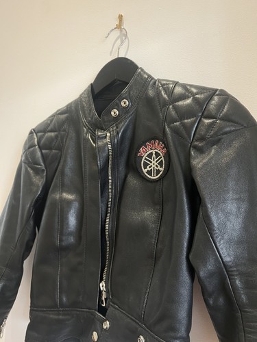 Yamaha black short leather - yamaha,