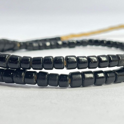 Flat ended black trade - flat, beads
