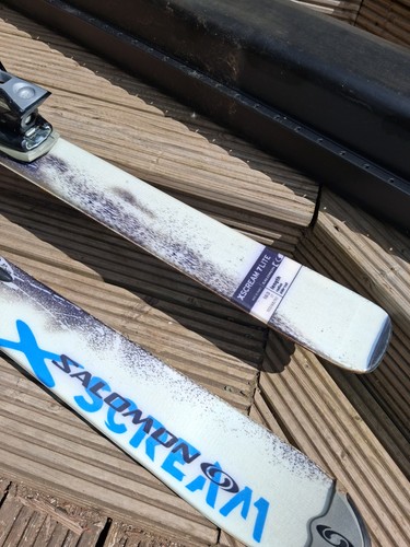 Skis with solid plastic